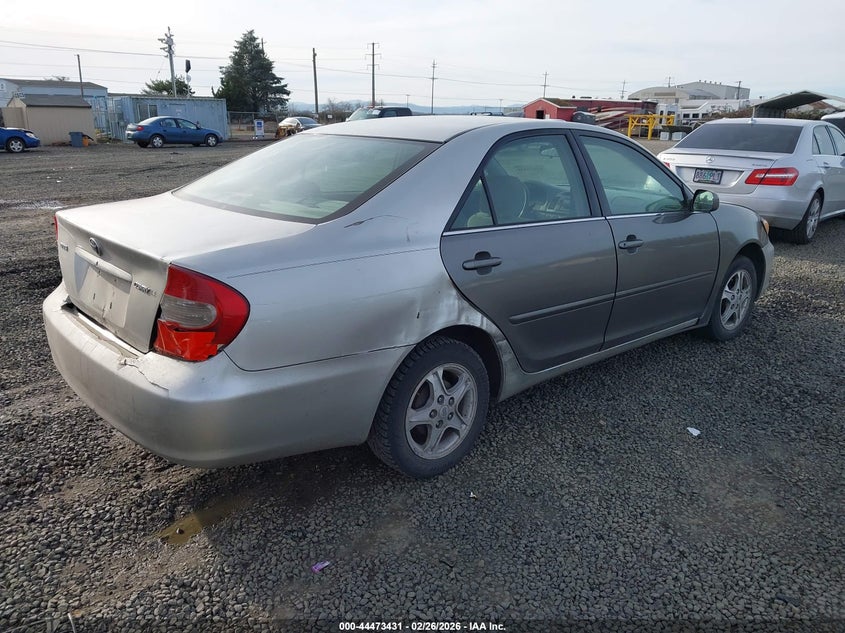 2004 Toyota Camry Le