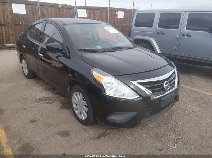 2015 Nissan Versa 1.6 Sv