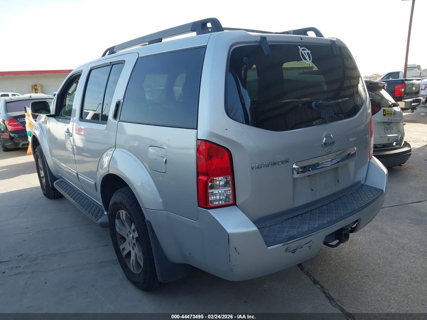 2008 Nissan Pathfinder Le