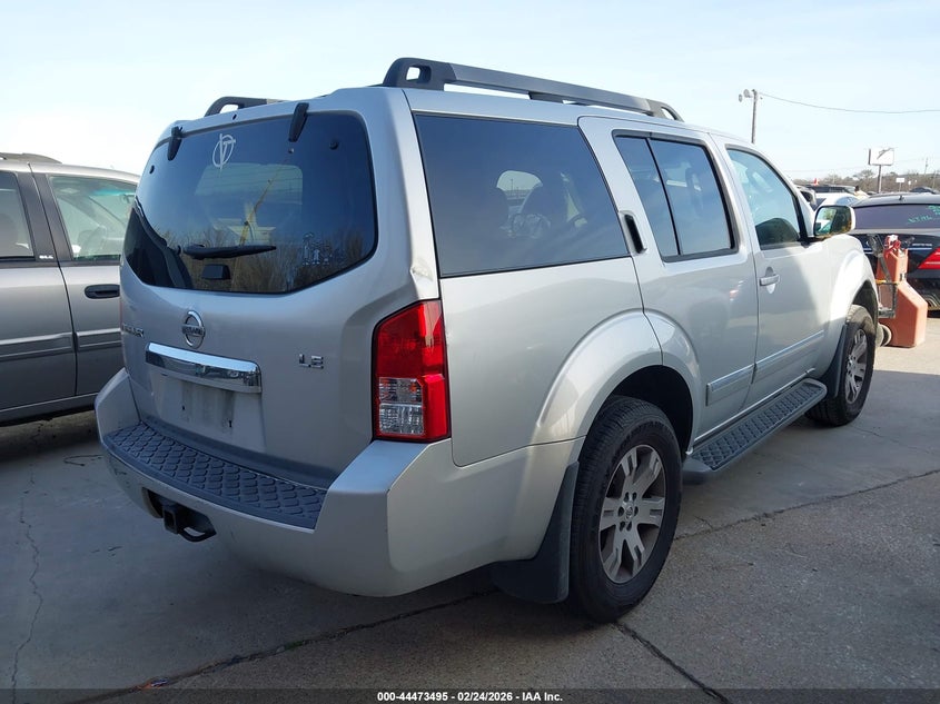 2008 Nissan Pathfinder Le