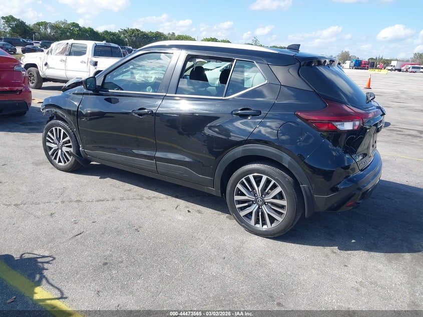 2021 Nissan Kicks Sv Xtronic Cvt