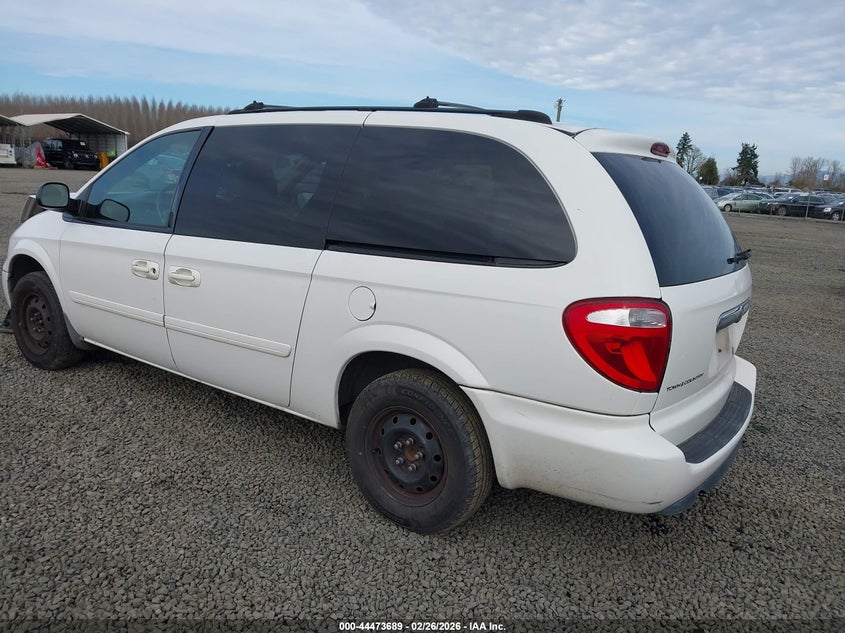 2006 Chrysler Town & Country Lx