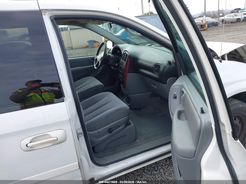 2006 Chrysler Town & Country Lx
