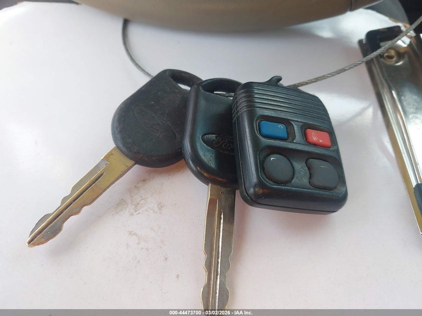 2004 Ford Explorer Eddie Bauer VIN: 1FMZU74W24ZA98643 Lot: 44473700