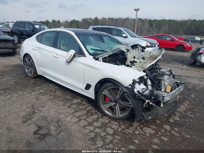 2024 Genesis G70 2.5T Rwd
