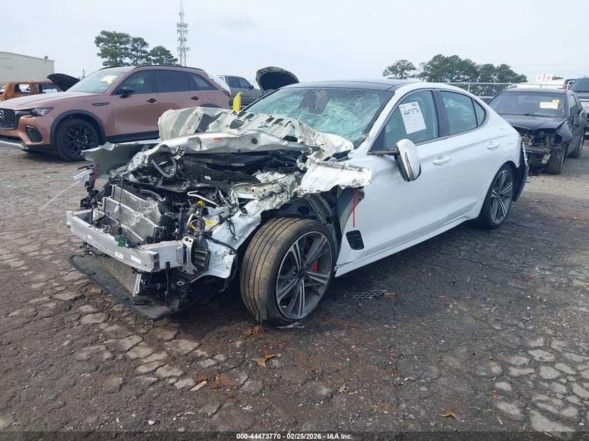 2024 Genesis G70 2.5T Rwd