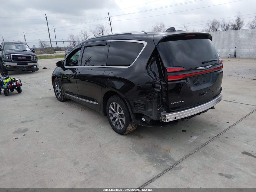 2022 Chrysler Pacifica Hybrid Pinnacle