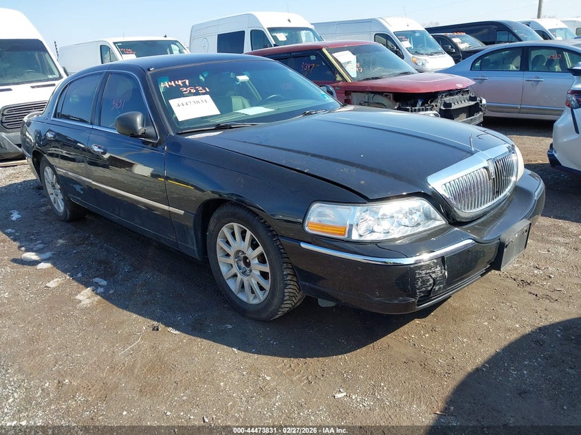 2007 LINCOLN TOWN CAR SIGNATURE