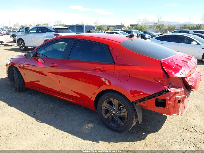 2022 Hyundai Elantra Sel