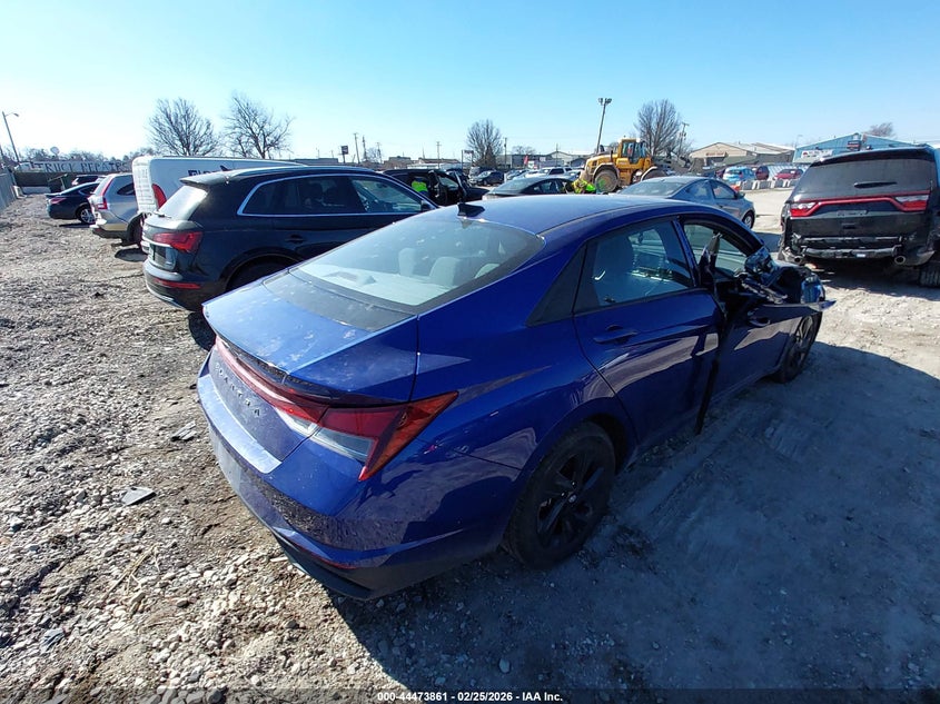 2022 Hyundai Elantra Sel