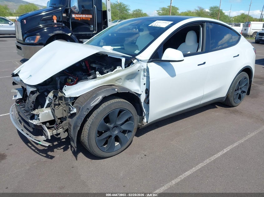 Vin: 7saygdee9pf685169, lot: 44970579, tesla model y awd/long range dual motor all-wheel drive 20232