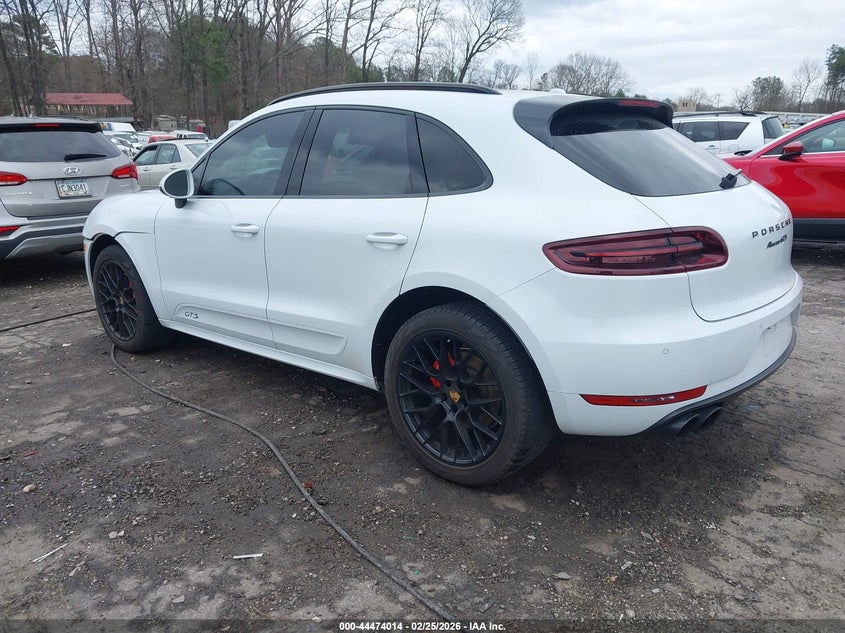 2018 Porsche Macan Gts
