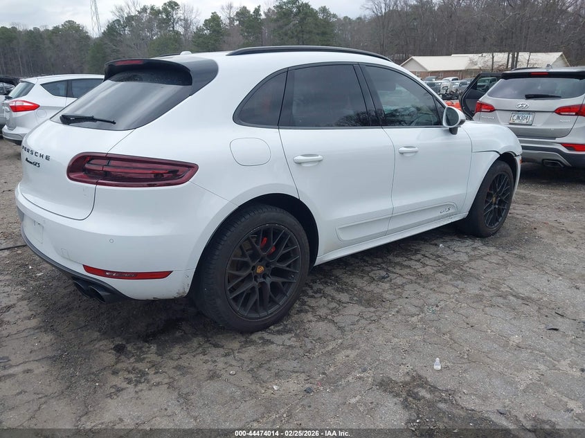 2018 Porsche Macan Gts