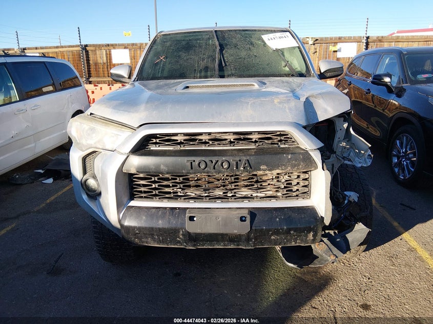 2014 Toyota 4runner 4.0 Trail silver Lot 111044474043 Vin JTEBU5JR4E5173372
