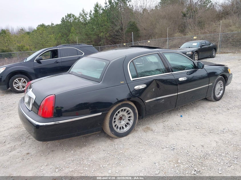 2002 Lincoln Town Car Cartier