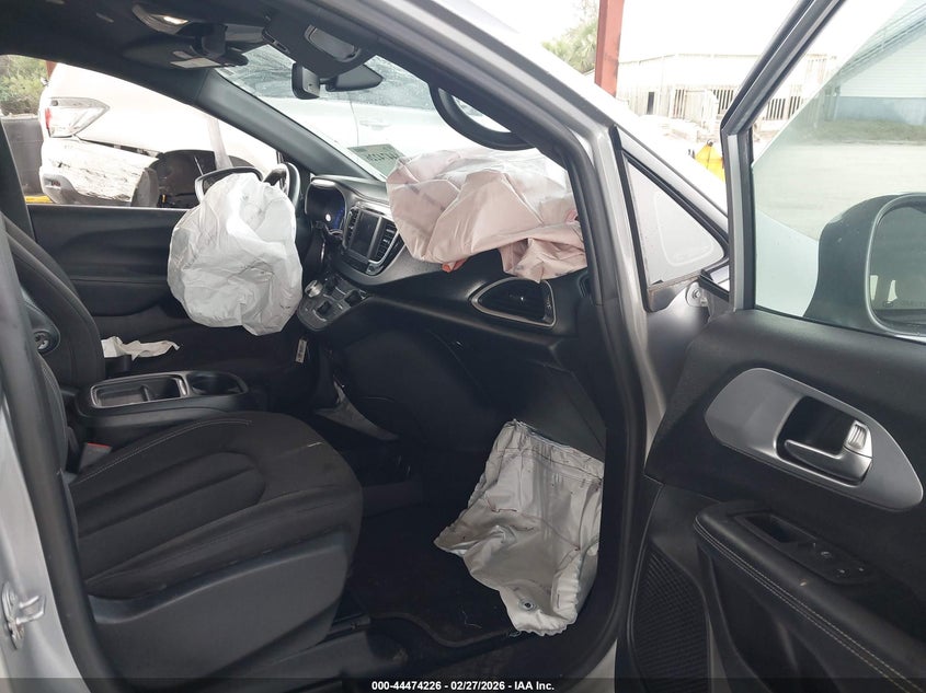 2020 Chrysler Pacifica Touring