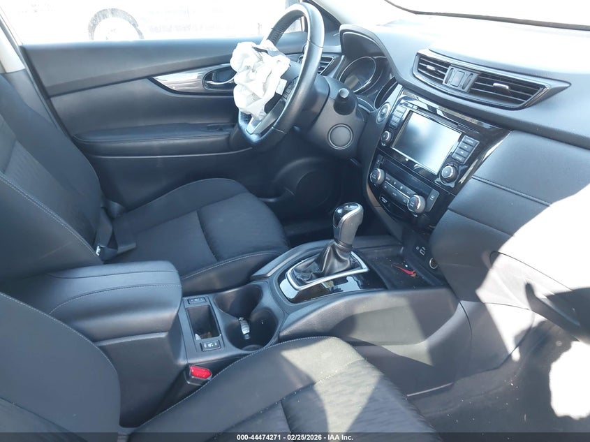 VIN KNMAT2MTXKP528683 2019 NISSAN ROGUE SV
