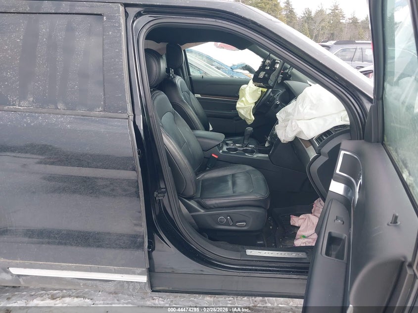 2017 FORD EXPLORER auction photo 5