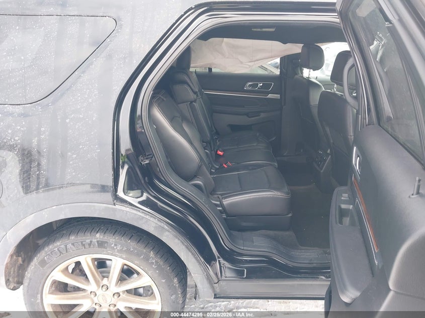 2017 FORD EXPLORER auction photo 8