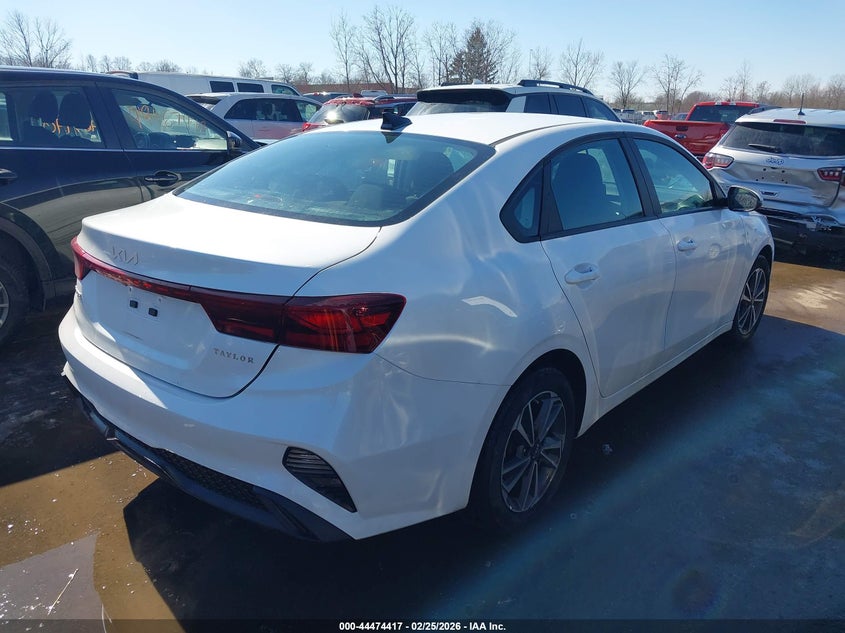 2024 Kia Forte Lxs