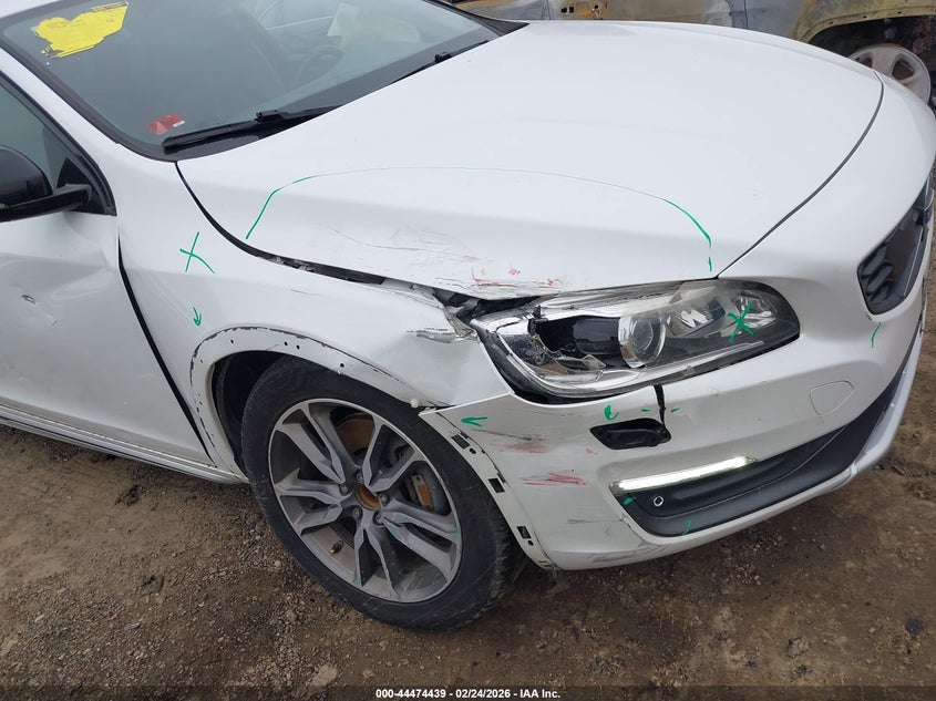 2015 Volvo V60 Cross Country T5 Platinum VIN: YV4612HM4F1000030 Lot: 44474439