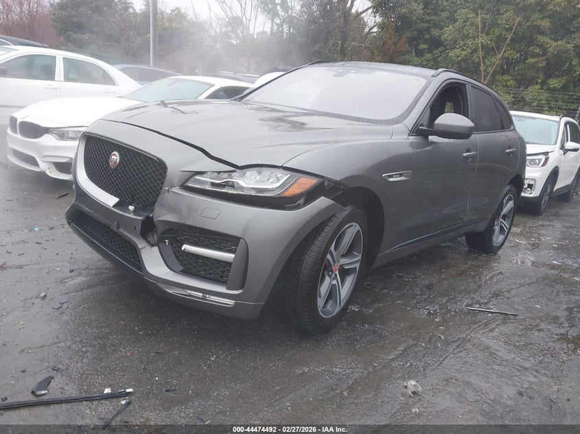 2018 Jaguar F-Pace 30T R-Sport