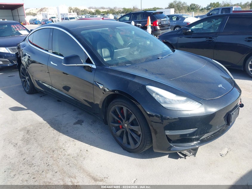 2019 Tesla Model 3 Long Range/Performance