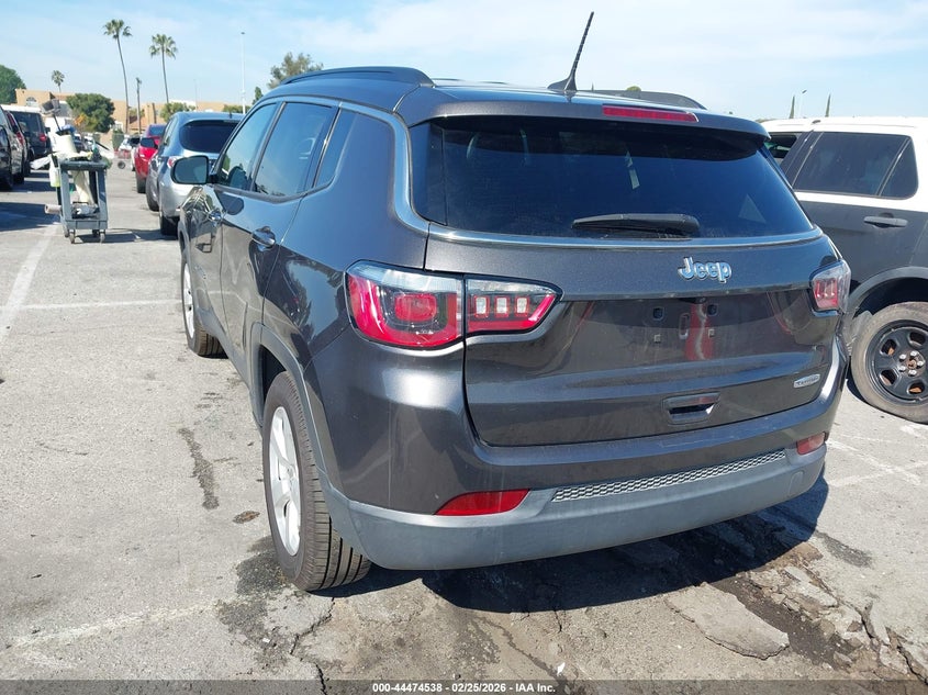 2018 Jeep Compass Latitude Fwd