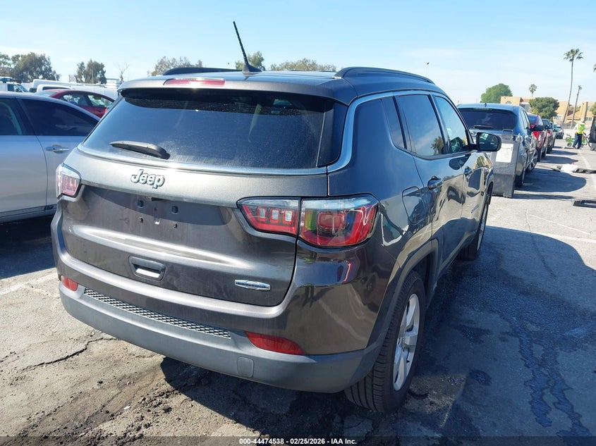 2018 Jeep Compass Latitude Fwd