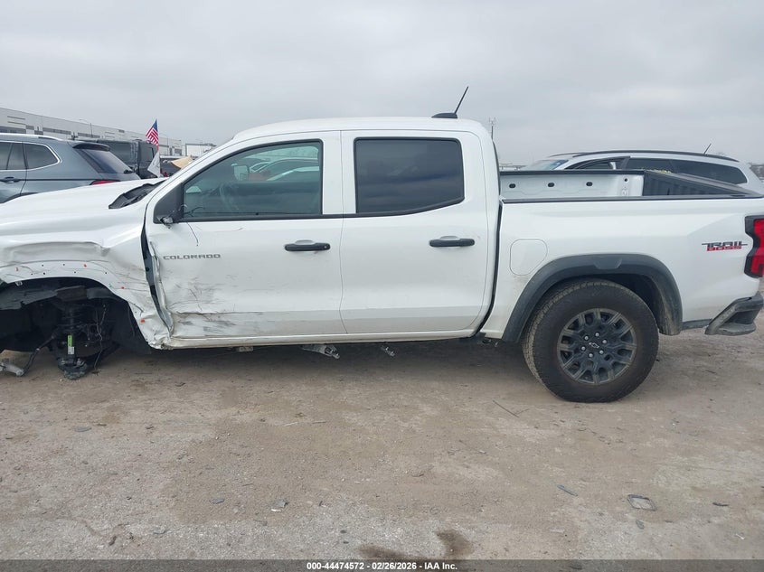 VIN 1GCPTEEK3T1102422 2026 CHEVROLET COLORADO TRAIL BOSS 4WD
