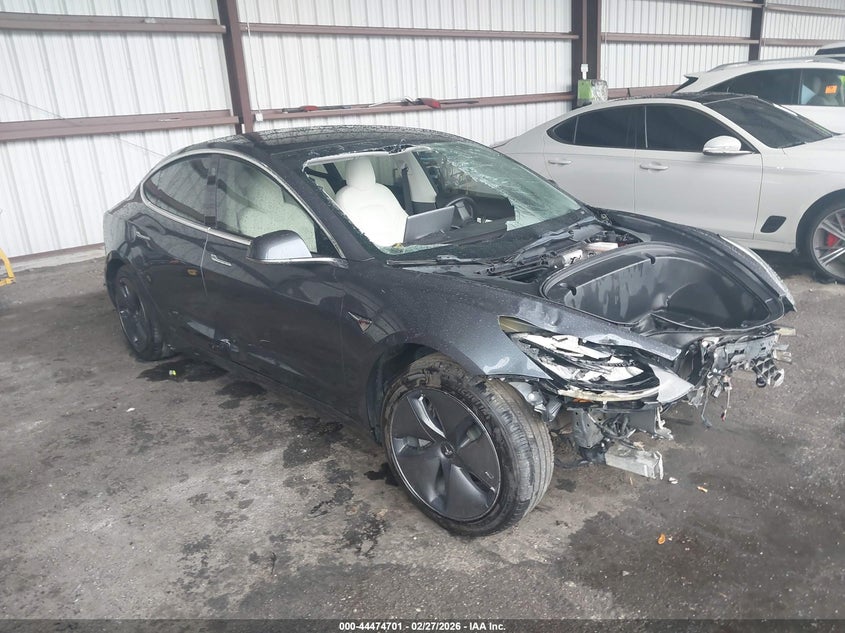 2020 Tesla Model 3 Standard Range Plus Rear-Wheel Drive/Standard Range Rear-Wheel Drive