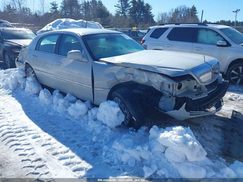 2007 Lincoln Town Car Signature