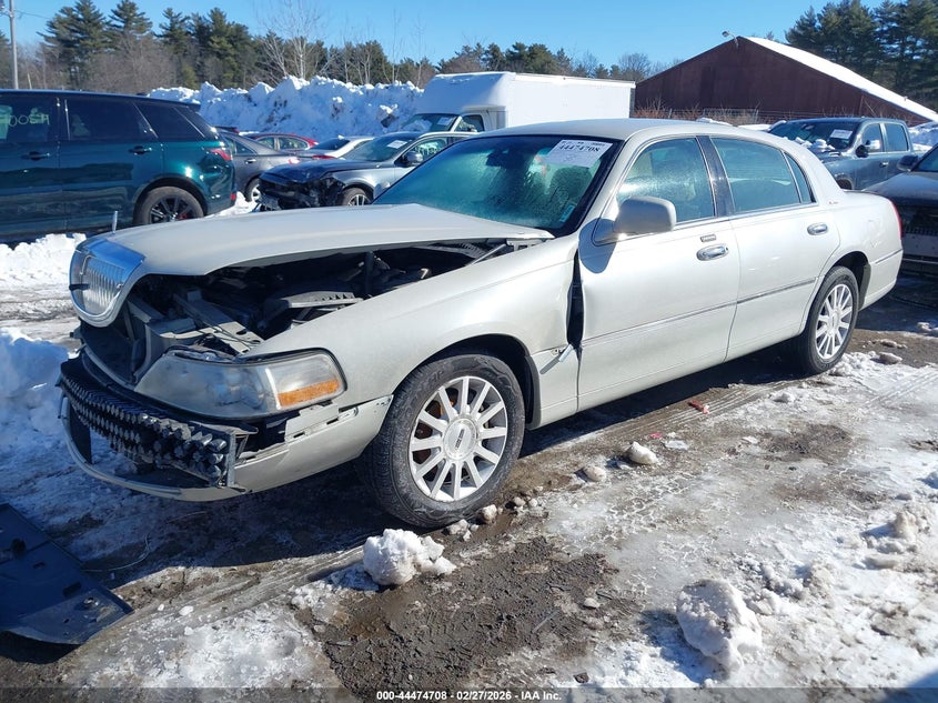 2007 Lincoln Town Car Signature