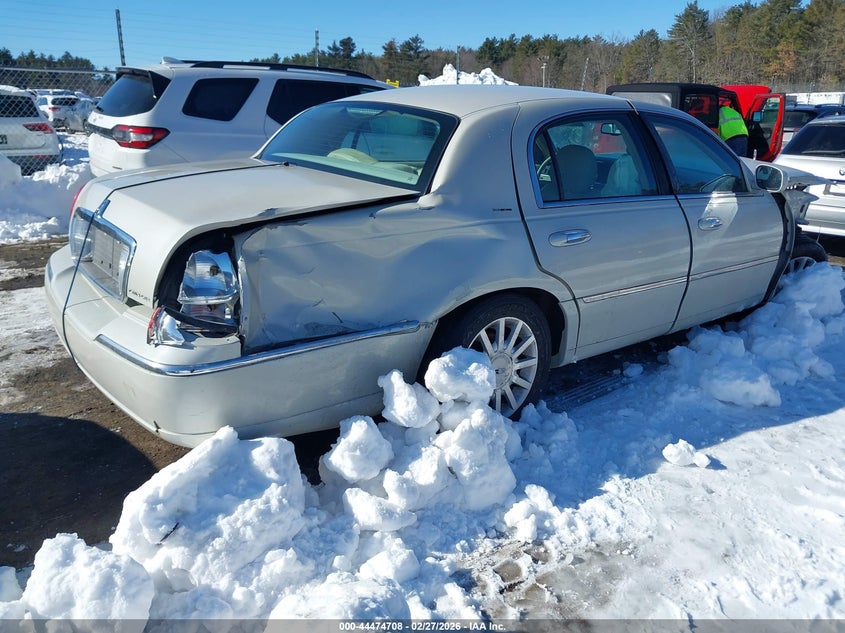 2007 Lincoln Town Car Signature