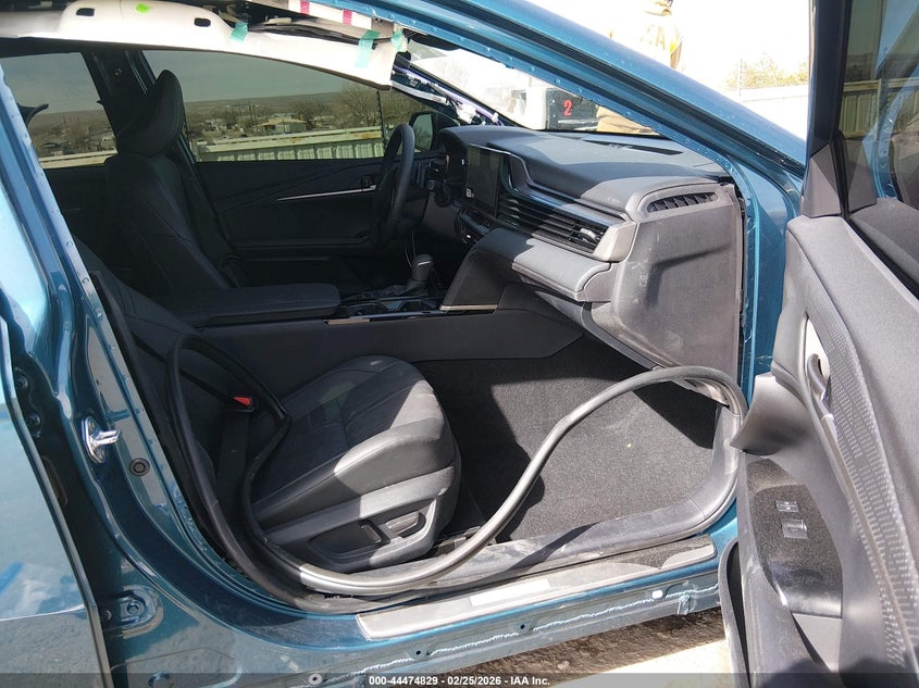 2025 TOYOTA CAMRY 2.5L I-4 DI, DOHC, V(VIN: 4T1DAACK2SU150216
