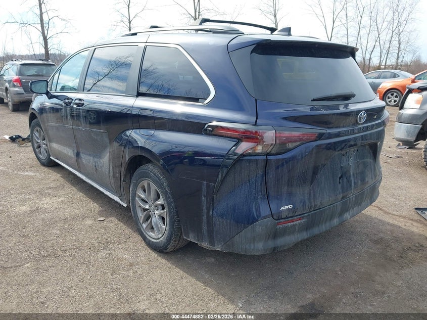 2024 Toyota Sienna Le