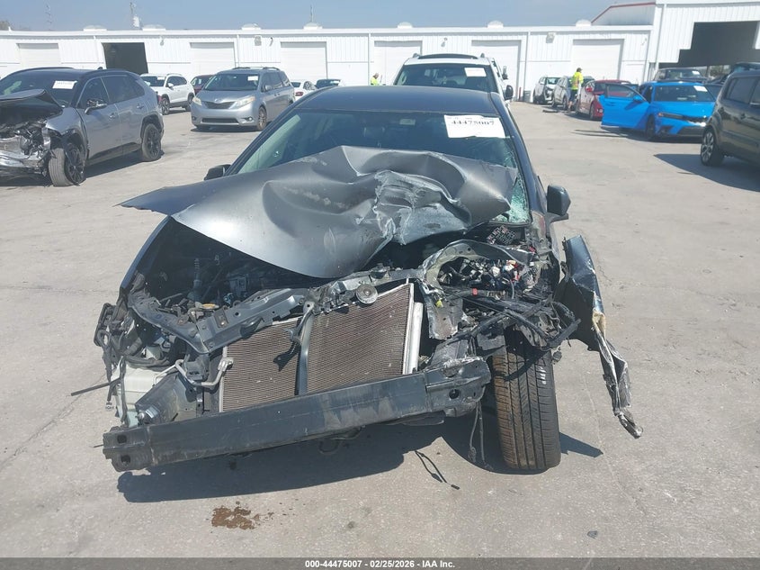 2015 TOYOTA COROLLA auction photo 6