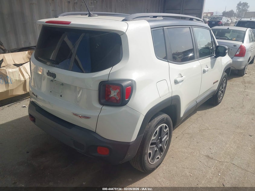 2015 Jeep Renegade Trailhawk