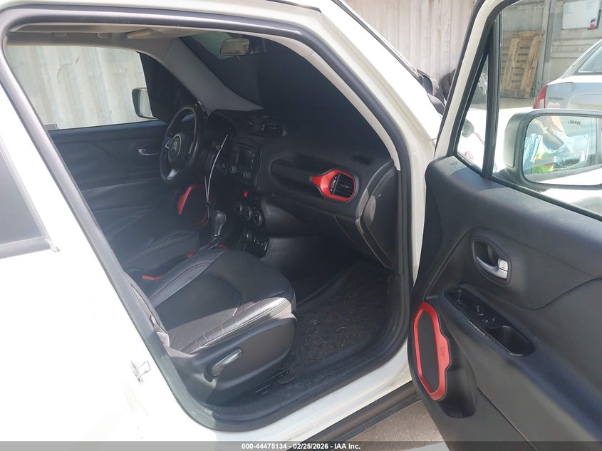 2015 Jeep Renegade Trailhawk