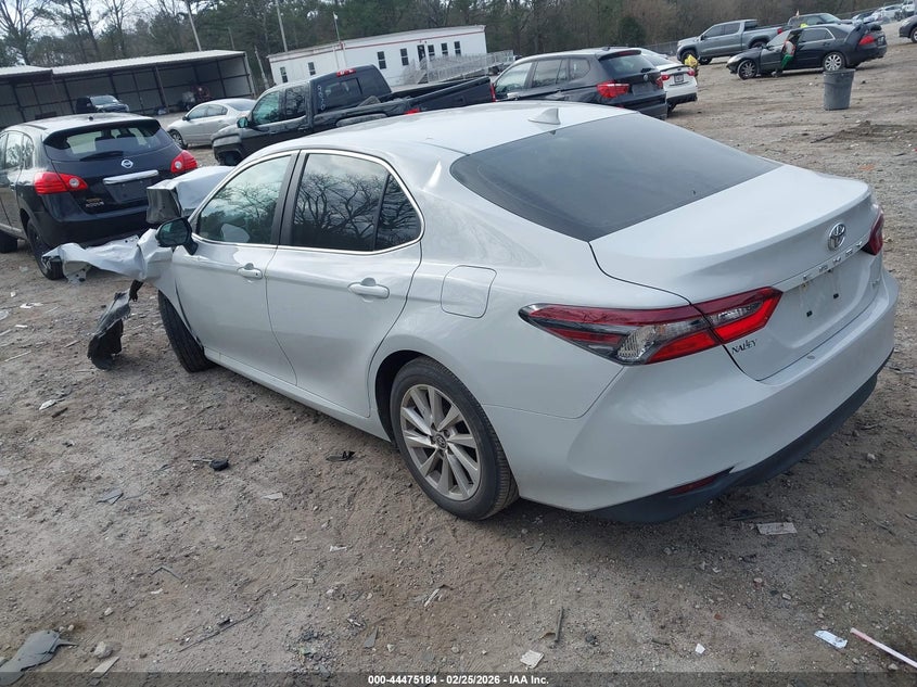 2024 Toyota Camry Le