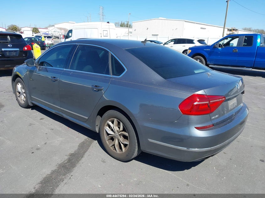 2016 Volkswagen Passat 1.8T R-Line/1.8T S