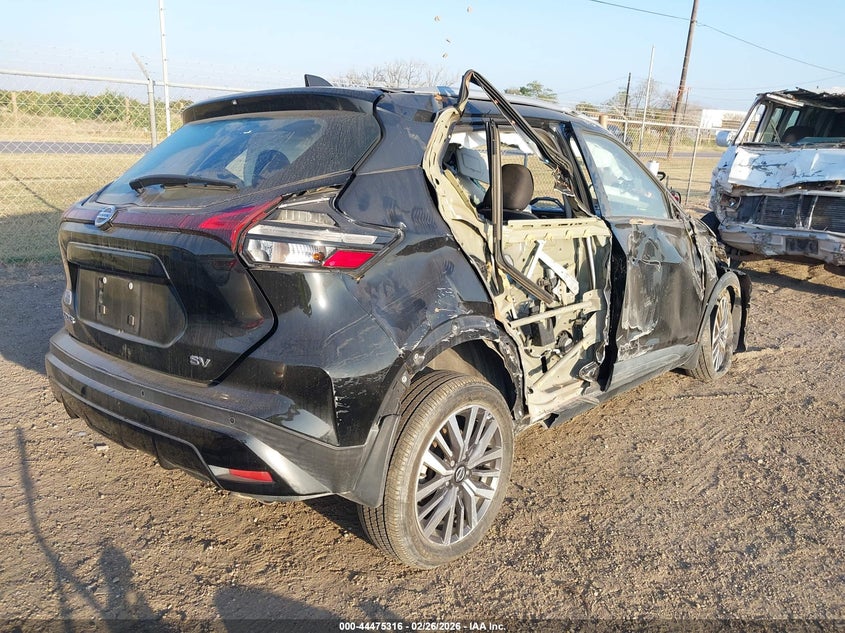 2021 Nissan Kicks Sv Xtronic Cvt
