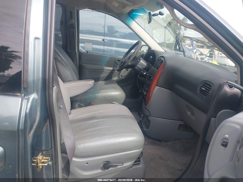 2006 Chrysler Town & Country