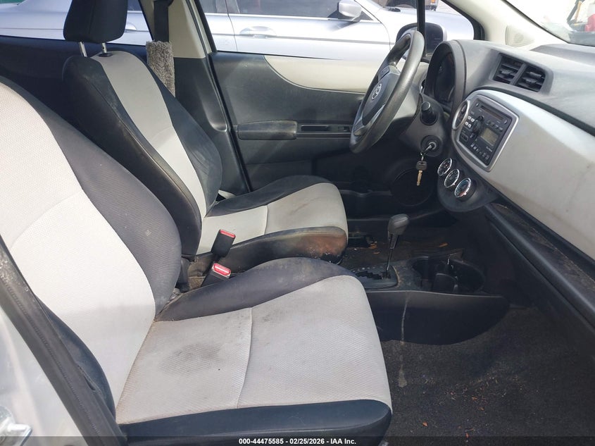 2012 Toyota Yaris Le