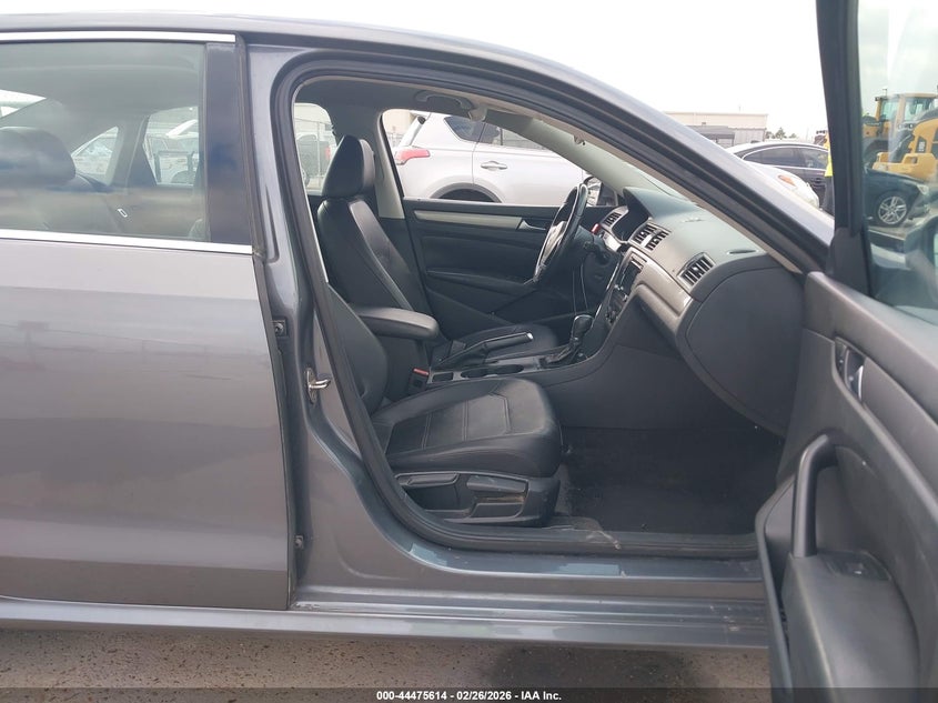 2015 Volkswagen Passat 1.8T Limited Edition