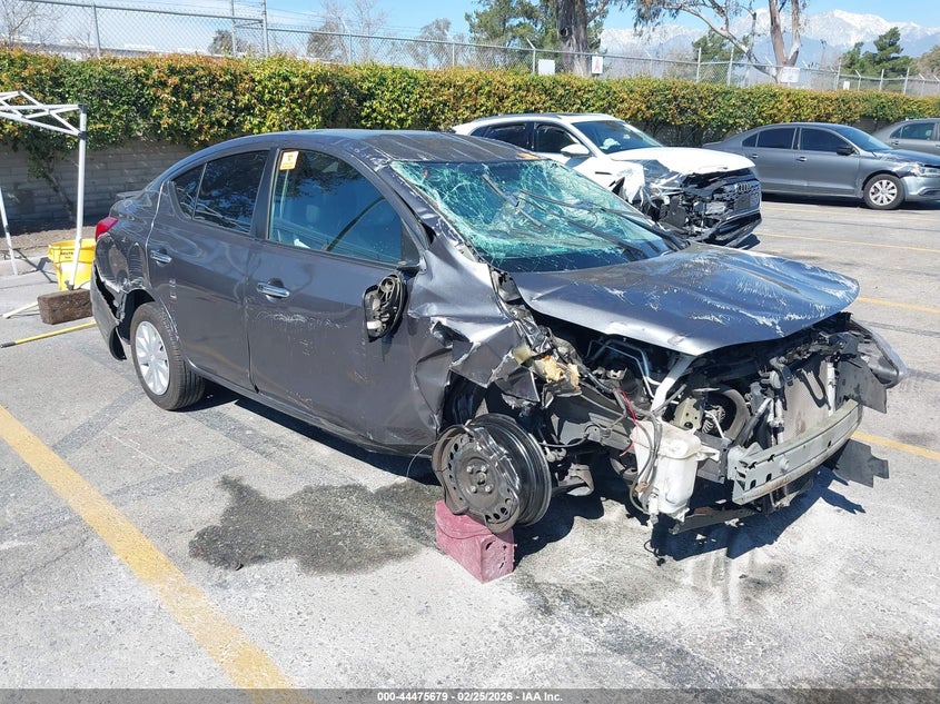 2016 Nissan Versa 1.6 Sv