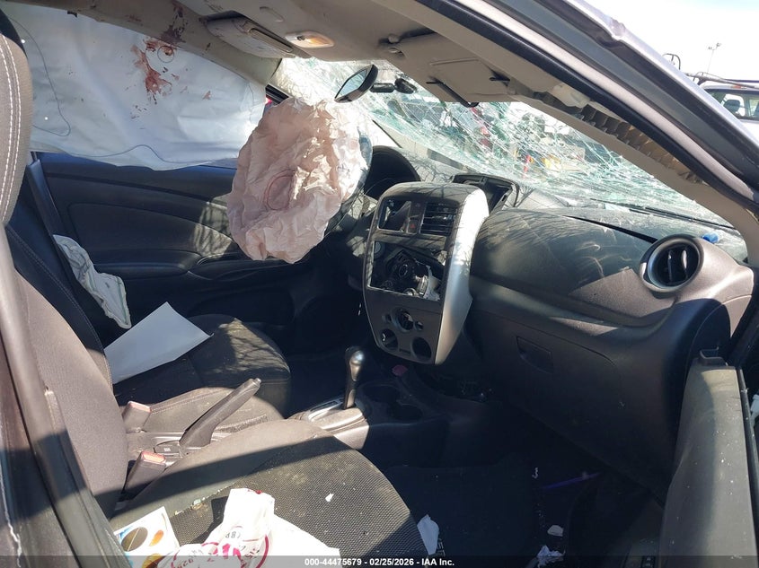 2016 Nissan Versa 1.6 Sv