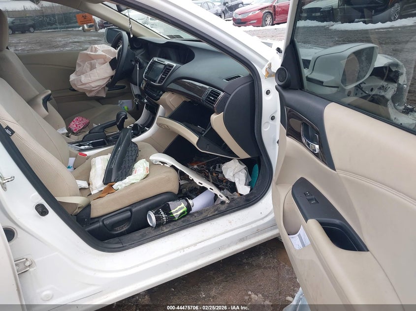 2016 HONDA ACCORD auction photo 5