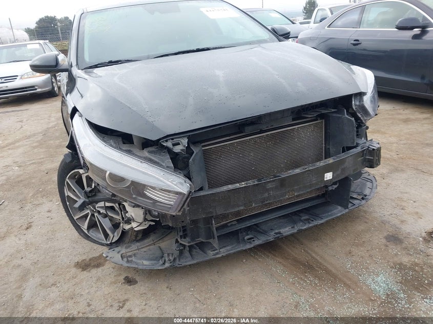 2023 Kia Forte 2.0 Lxs black Lot 111044475741 Vin 3KPF24AD2PE662919