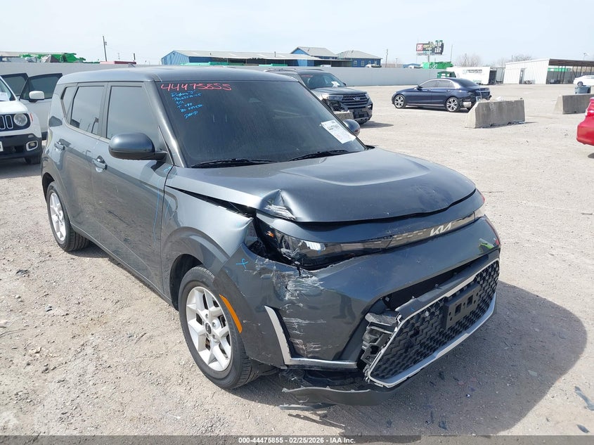 2023 Kia Soul Lx
